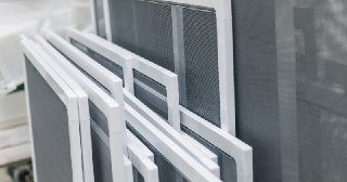 Москитные сетки на пластиковые окна Можга купить по цене от 946 руб.